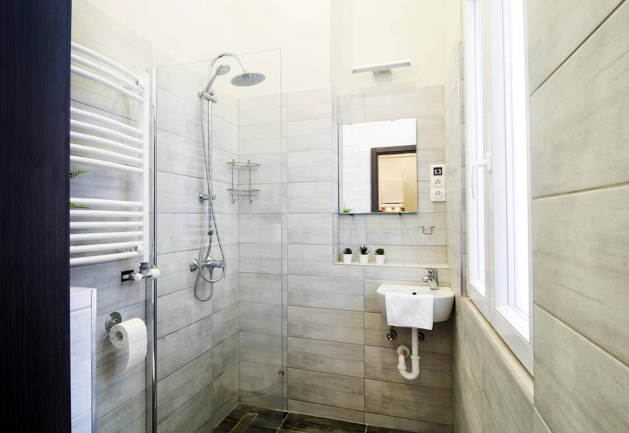 Ultra Central And Stylish Apartment With Ac بودابست المظهر الخارجي الصورة