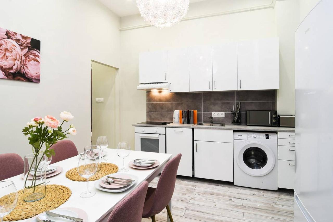 Ultra Central And Stylish Apartment With Ac بودابست المظهر الخارجي الصورة